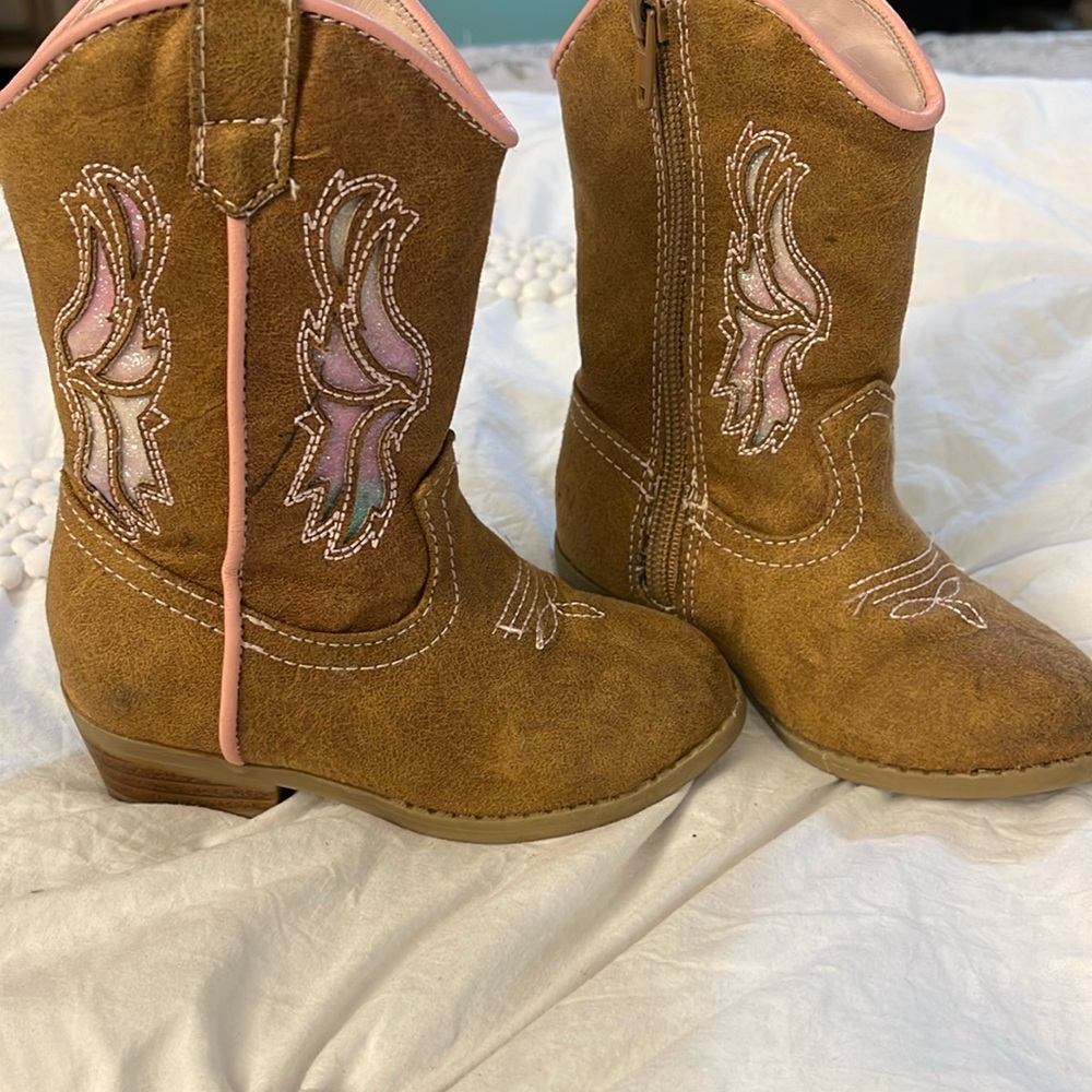 Girls Magellan cowgirl boots